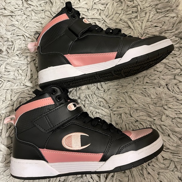 Champion shoes - Picture 3 of 5